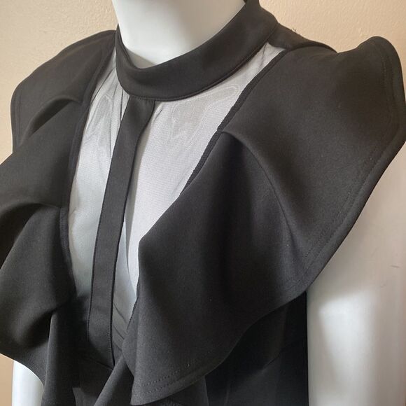 Fashion To Figure Black Ruffled Top - Size 1 - Plus Size - Picture 5 of 12